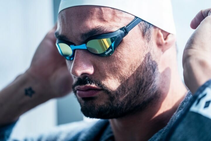 Arena Cobra Core Mirror Swipe